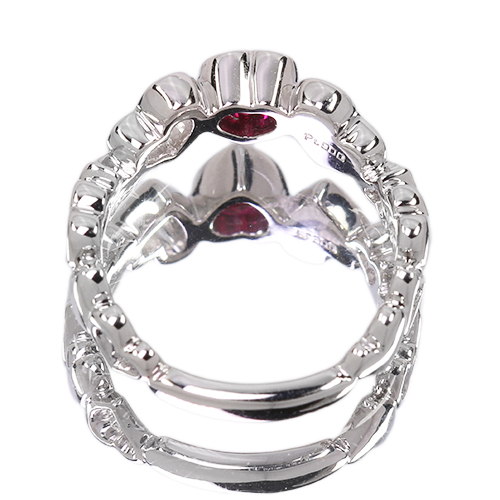 ミャンマー産(ビルマ産)ハートシェイプピジョンブラッドルビー 0.5ct