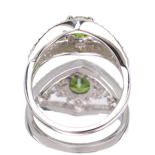 ロシア産デマントイドガーネット 0.8ct ダイヤモンド 0.7ct プラチナ