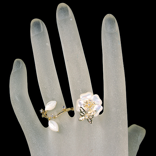 第498回抽選販売＞白蝶貝（マザー・オブ・パール） ダイヤモンド 0.3ct